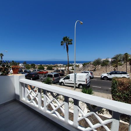 Ocean Apartment Адехе Екстериор снимка